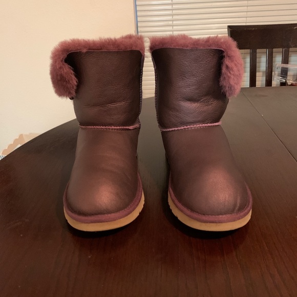 Purple Bailey Button UGG Boots Size 6 - Picture 7 of 11